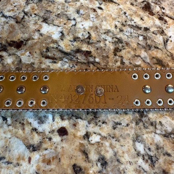 Nocona Leather Belt Rhinestones Mustang Horses Buckle Bling Black Silver 24 - Picture 6 of 8